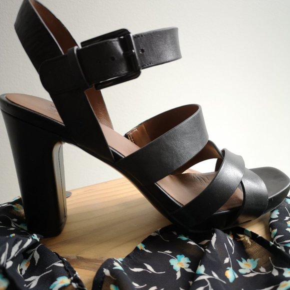 Naturalizer Shoes - Naturalizer  - Straps Sandals / Block Heels sz: 8